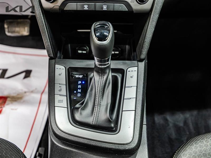 2018 Hyundai Elantra - Image 24