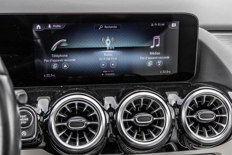 2022 Mercedes-Benz GLA - Image 30