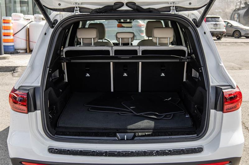 2025 Mercedes-Benz GLB - Image 18