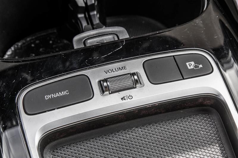 2025 Mercedes-Benz GLB - Image 35