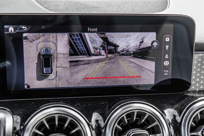 2025 Mercedes-Benz GLB - Image 37