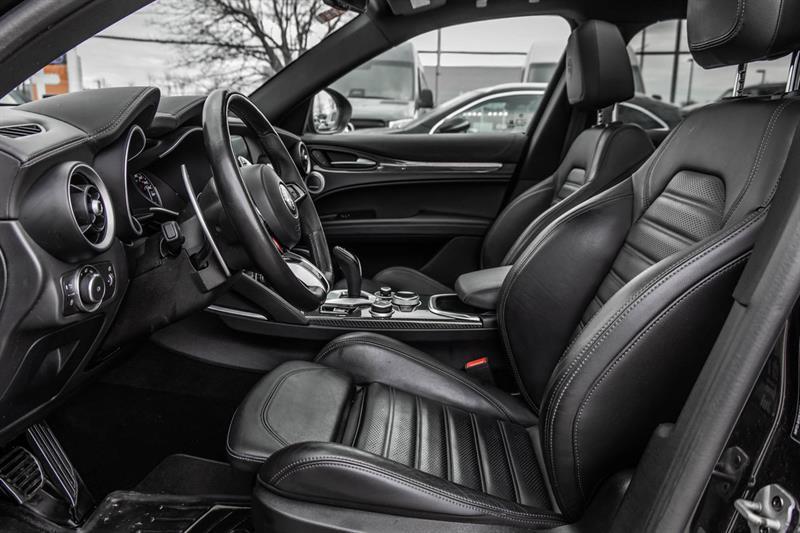 2022 Alfa Romeo Stelvio - Image 19