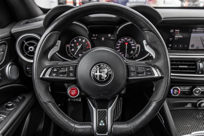 2022 Alfa Romeo Stelvio - Image 21