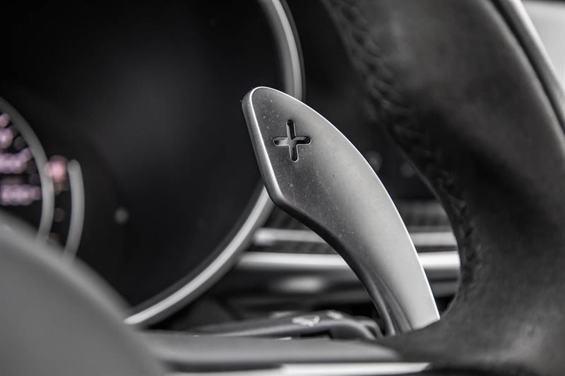 2022 Alfa Romeo Stelvio - Image 25