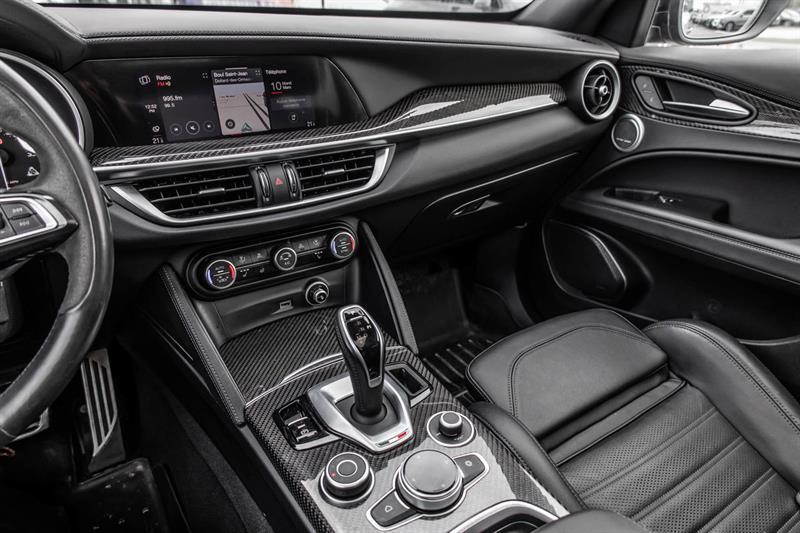 2022 Alfa Romeo Stelvio - Image 26