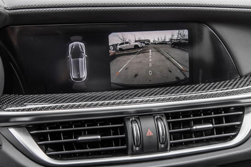 2022 Alfa Romeo Stelvio - Image 32