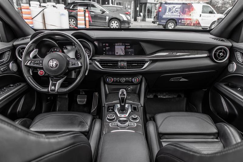 2022 Alfa Romeo Stelvio - Image 35
