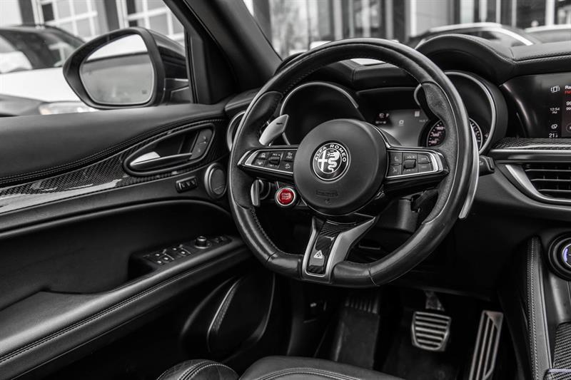 2022 Alfa Romeo Stelvio - Image 36