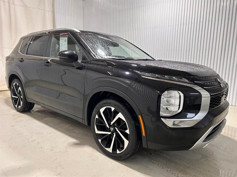 2022 Mitsubishi Outlander - Image 5