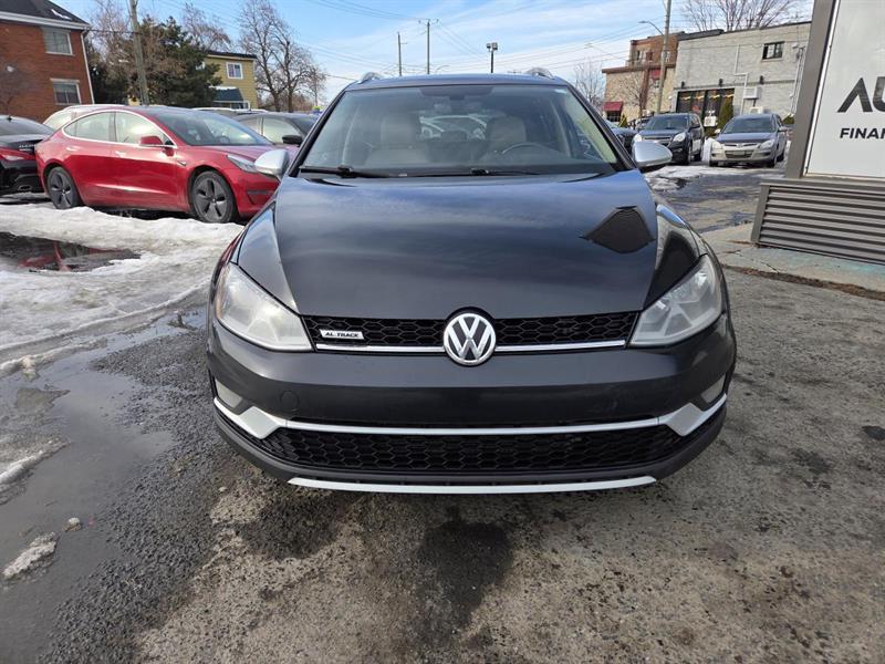 2017 Volkswagen Golf - Image 2