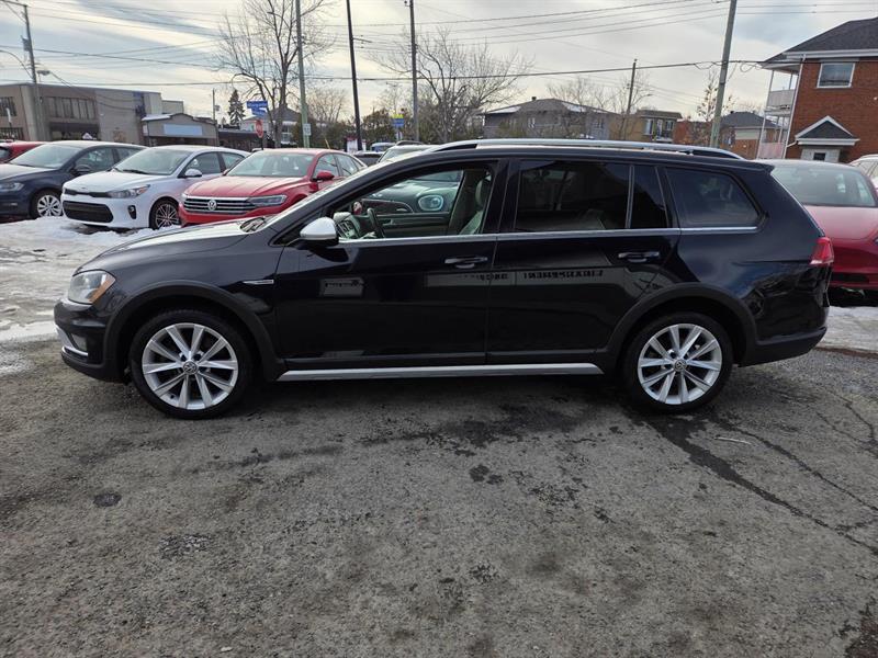 2017 Volkswagen Golf - Image 4