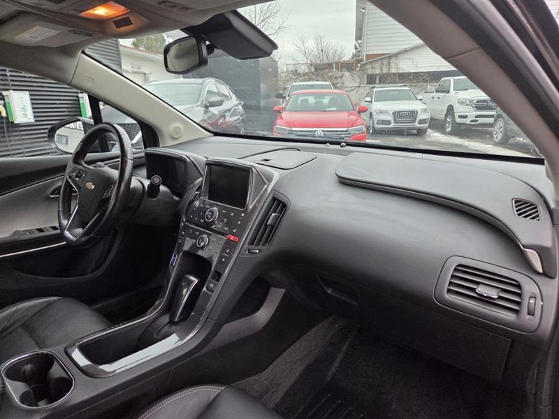 2014 Chevrolet Volt - Image 10