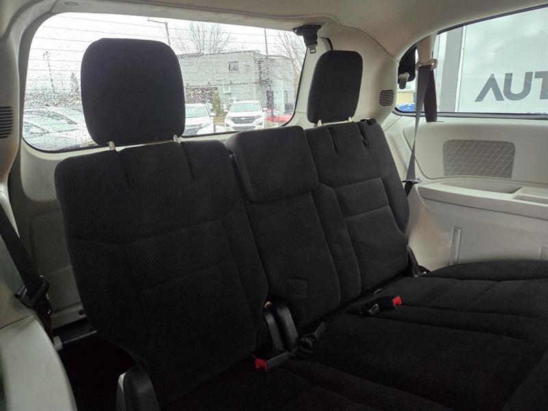 2019 Dodge Grand Caravan - Image 12