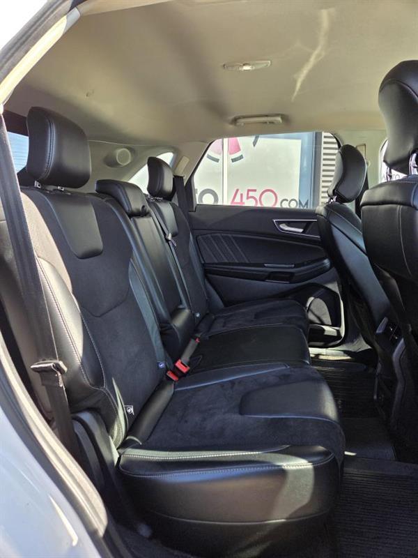 2017 Ford Edge - Image 12