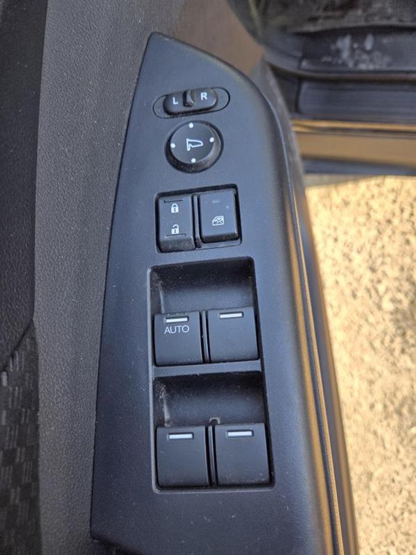 2016 Honda CR-V - Image 17