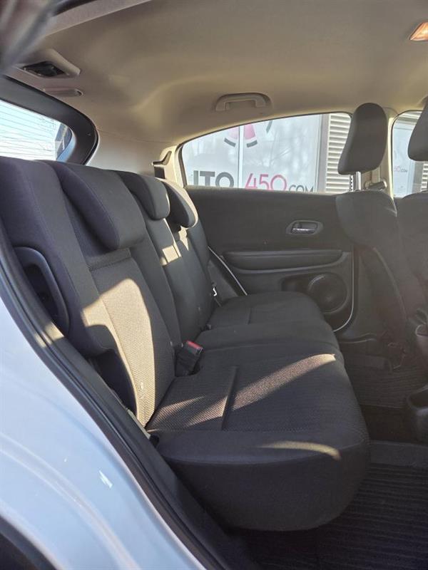 2016 Honda HR-V - Image 12