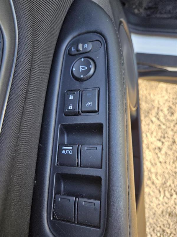 2016 Honda HR-V - Image 17