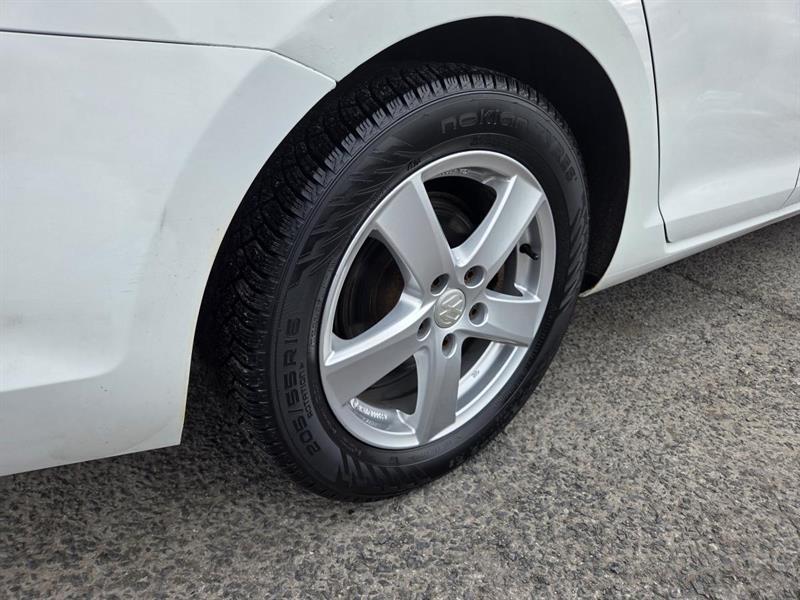 2016 Volkswagen Golf - Image 8