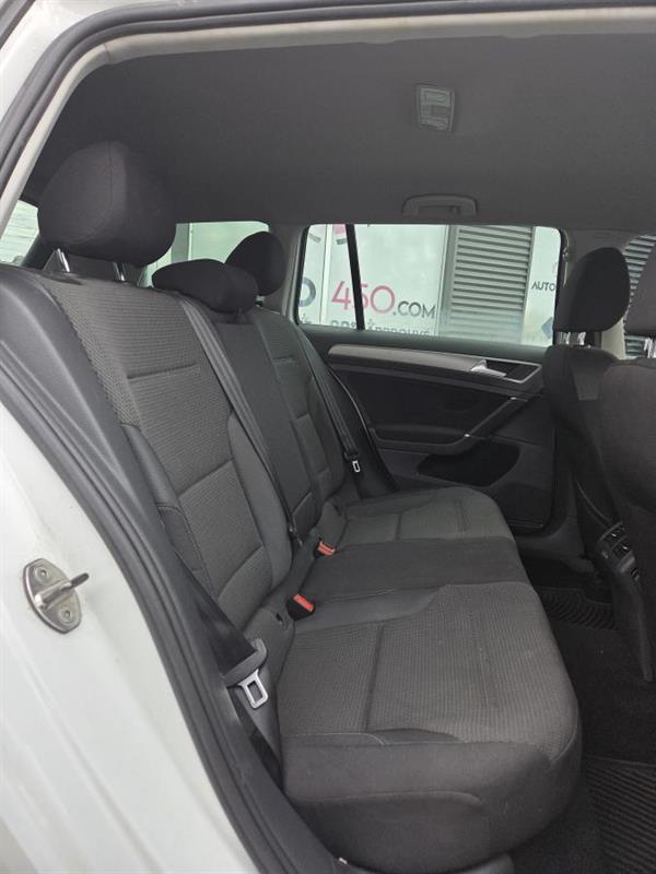 2016 Volkswagen Golf - Image 12