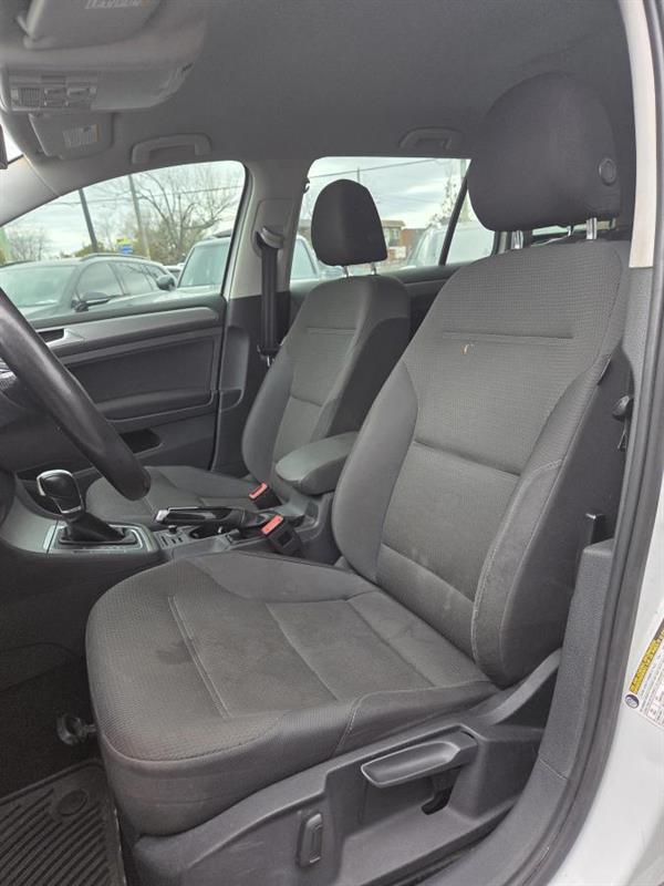 2016 Volkswagen Golf - Image 16