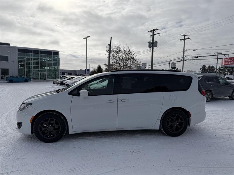2018 Chrysler Pacifica Touring Plus FWD