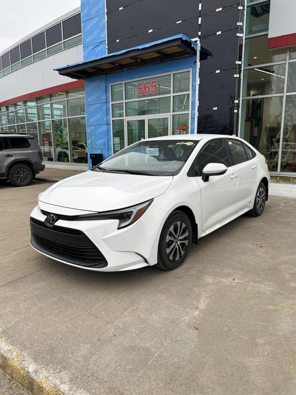 2026 Toyota Corolla Hybrid LE AWD