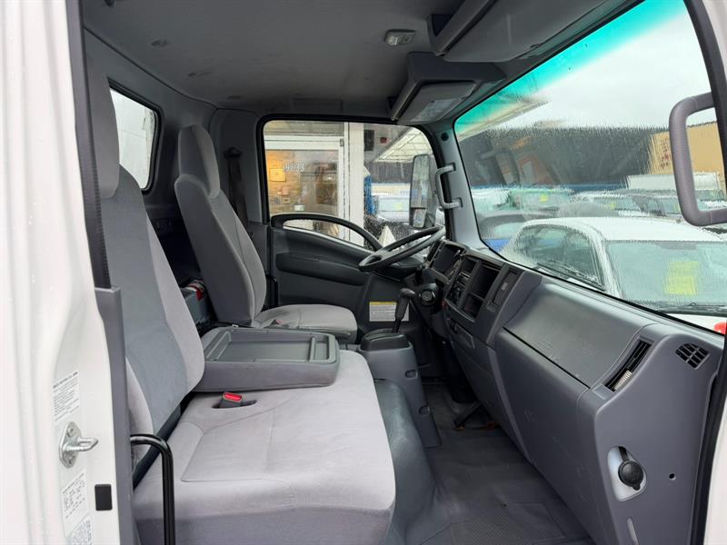 isuzu NQR 2018 - 12