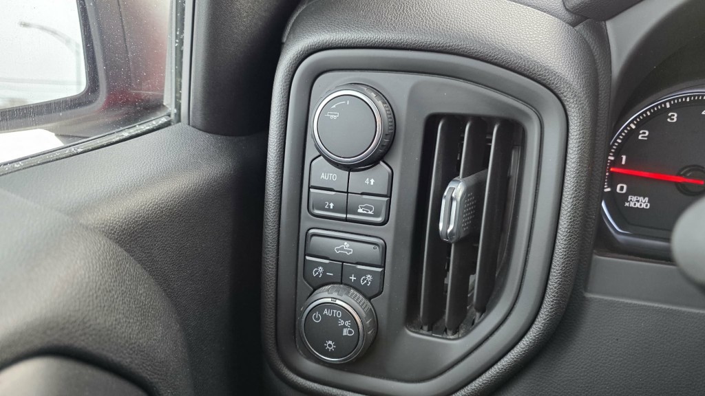 chevrolet Silverado 1500 2020 - 22