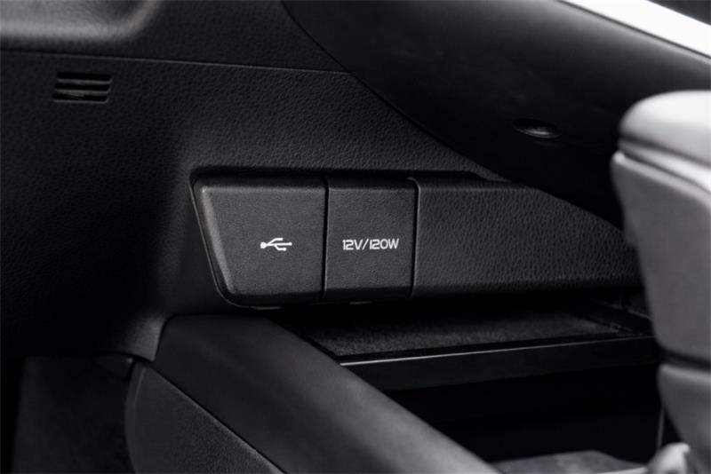 toyota Camry 2023 - 22