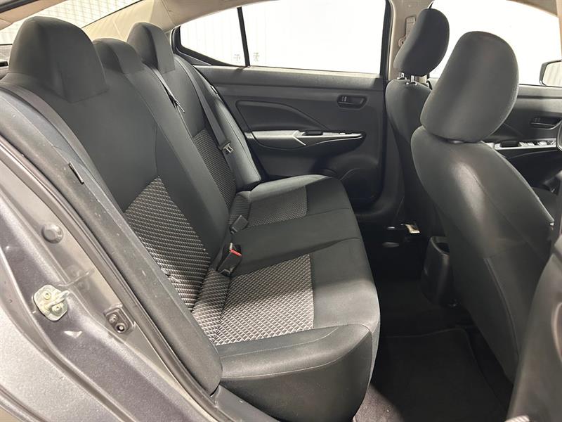 nissan Versa 2021 - 18