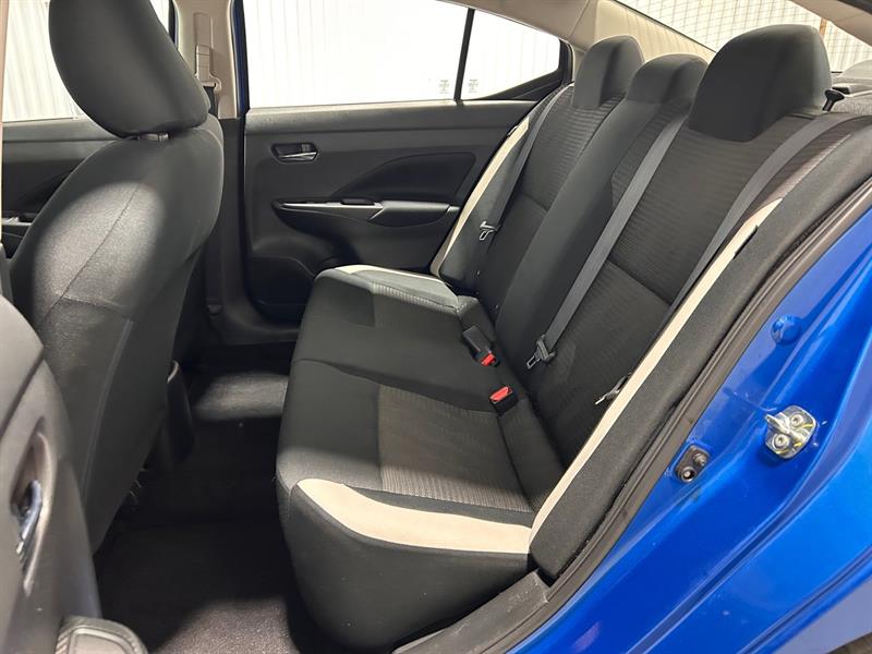 nissan Versa 2021 - 16