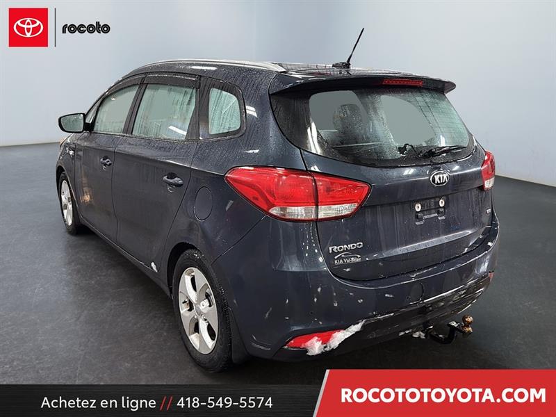 kia Rondo 2015 - 6