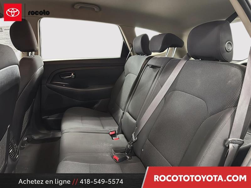 kia Rondo 2015 - 9