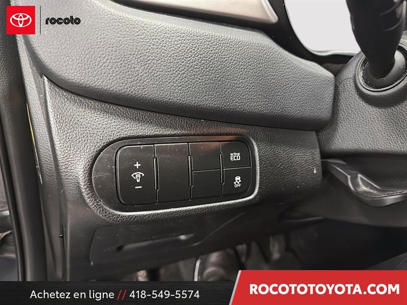kia Rondo 2015 - 11