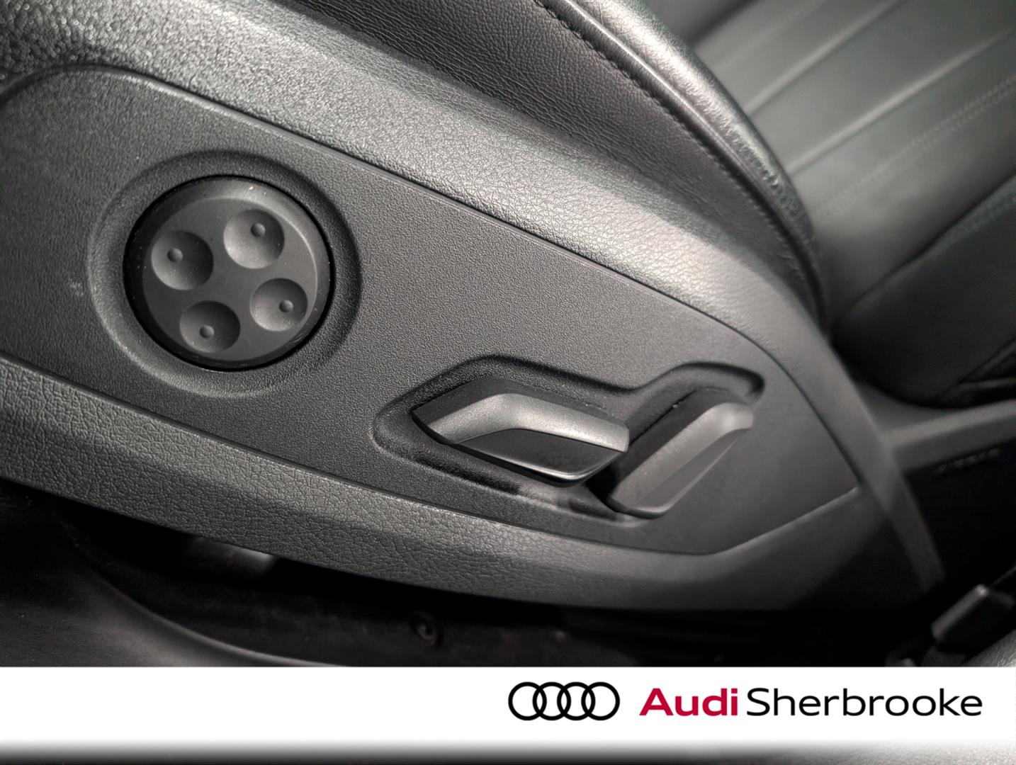 audi berline A4 2021 - 11