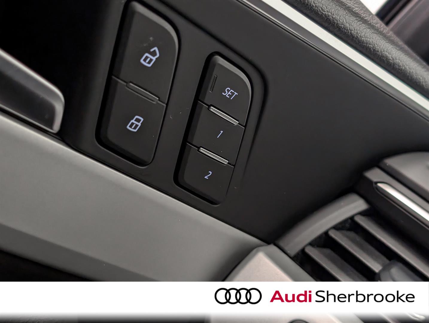 audi berline A4 2021 - 22
