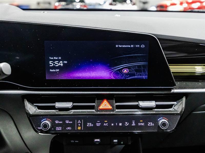 2023 Kia Niro - Image 25