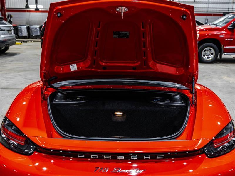 2017 Porsche Boxster - Image 12