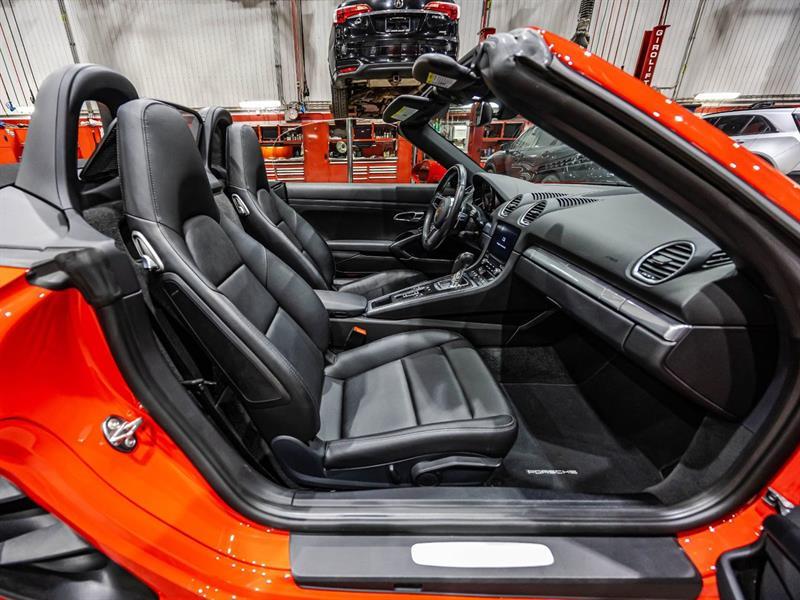 2017 Porsche Boxster - Image 15