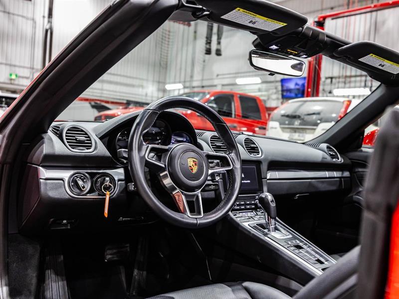 2017 Porsche Boxster - Image 17