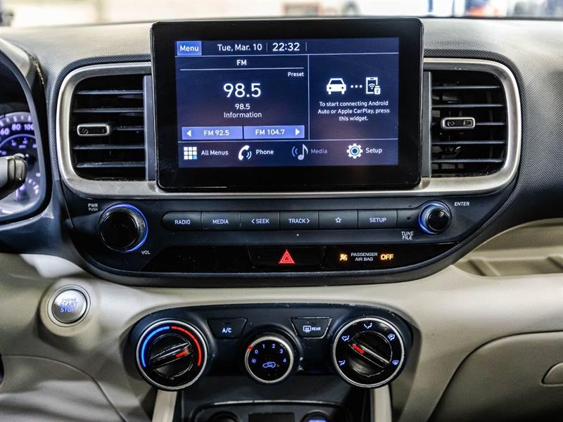 2021 Hyundai Venue - Image 24