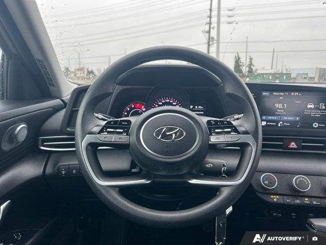 hyundai Elantra 2022 - 17