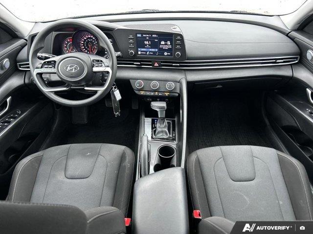 hyundai Elantra 2022 - 27