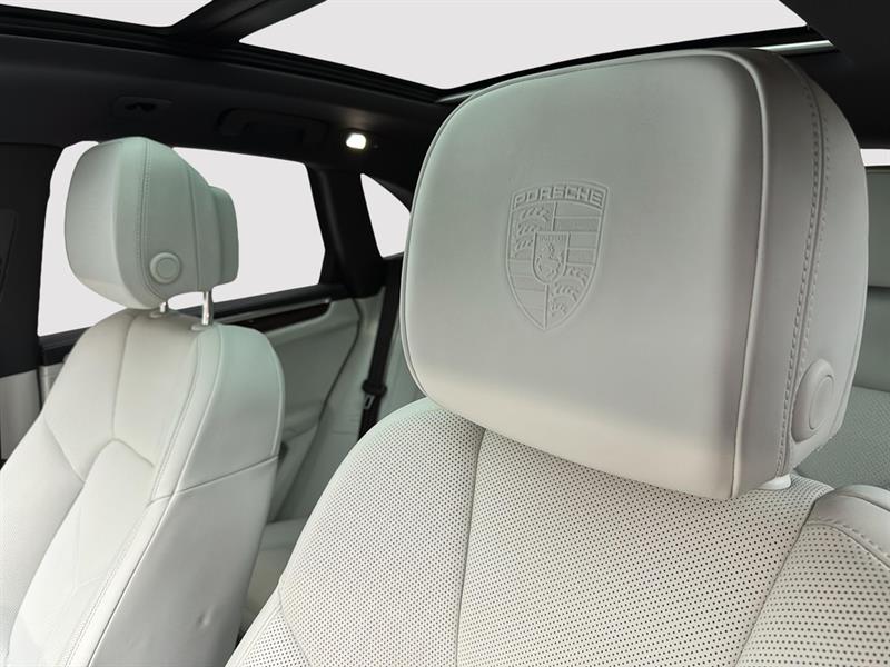 porsche Macan 2023 - 25
