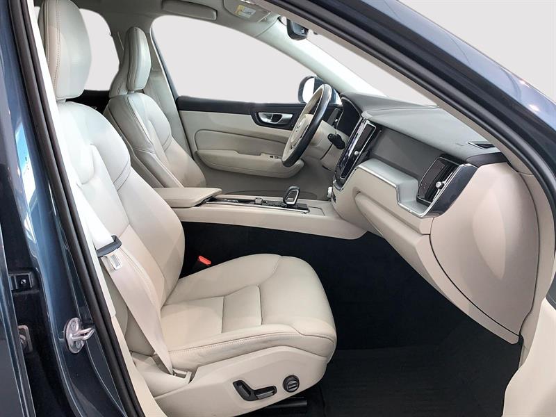 volvo XC60 2023 - 17