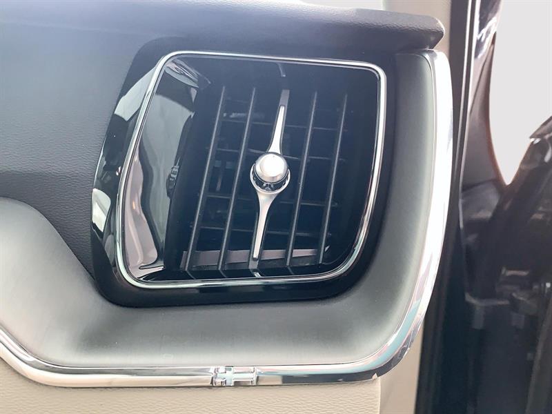 volvo XC60 2023 - 18