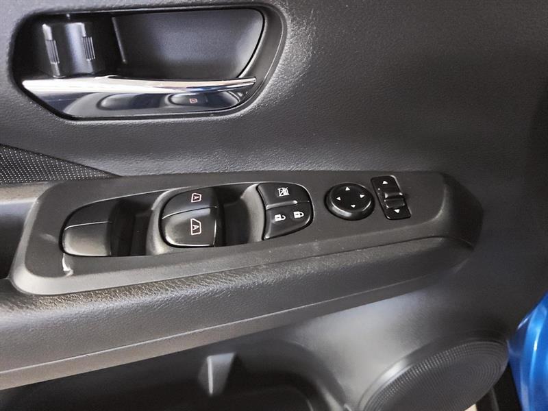 nissan Kicks Play 2025 - 23