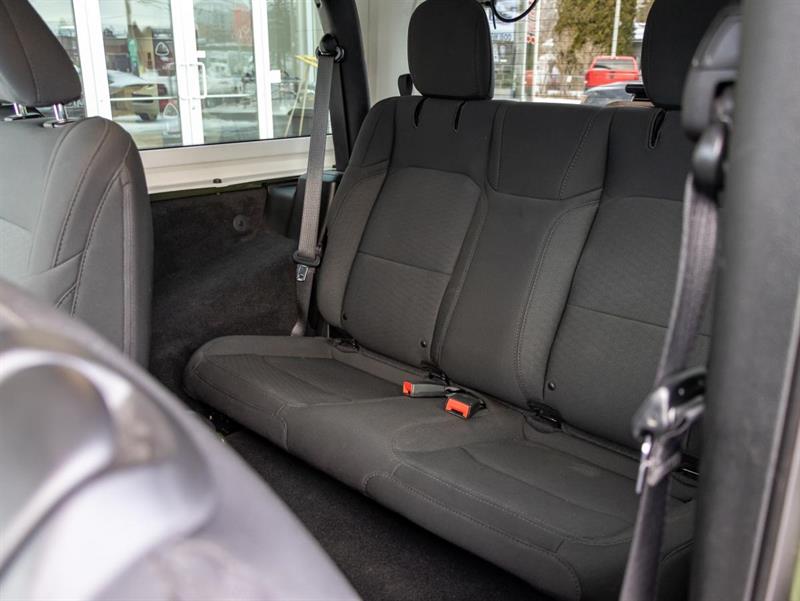 jeep Wrangler 2021 - 24