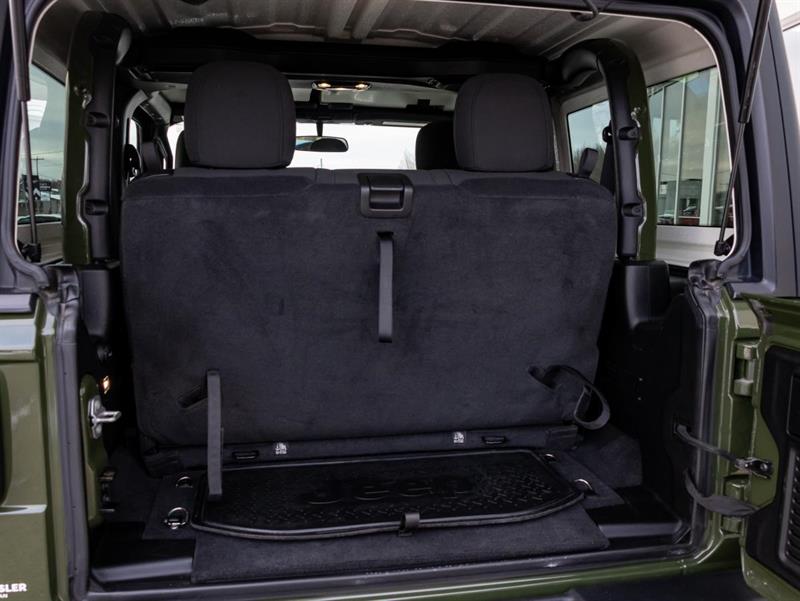 jeep Wrangler 2021 - 25