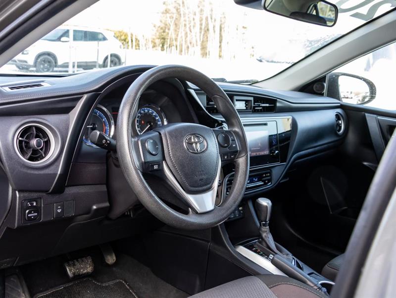 toyota Corolla 2017 - 10